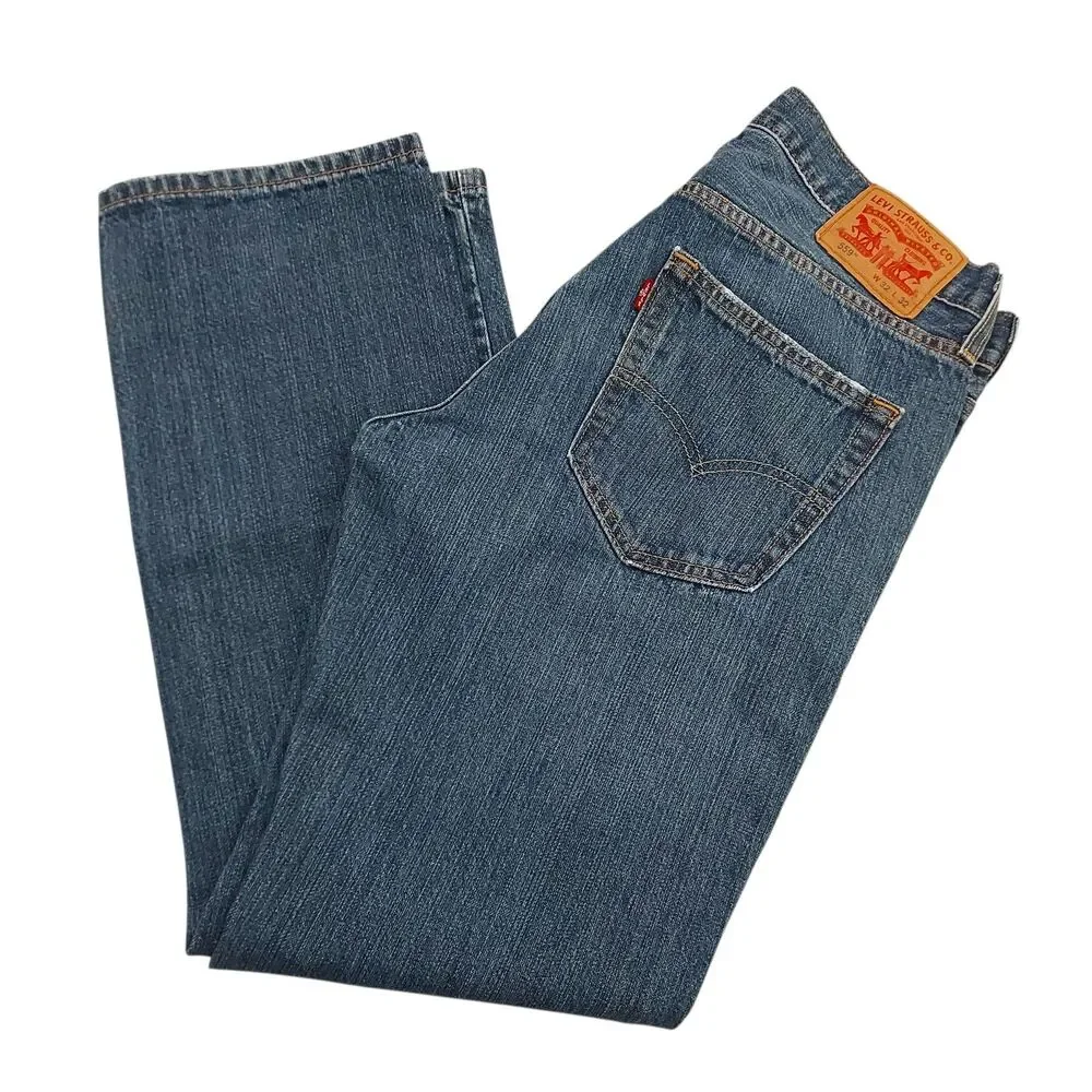 Levi's 559 Jeans Mens 32x30 Blue Straight Leg Cotton Durable Denim Work Casual